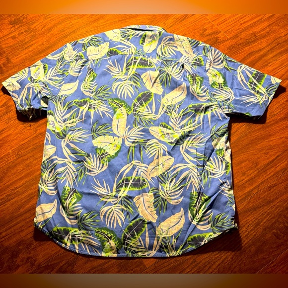 Tommy Bahama Med Button Down Silk Blue Palm Leaf Camp Shirt Men Short Sleeve - Picture 6 of 8